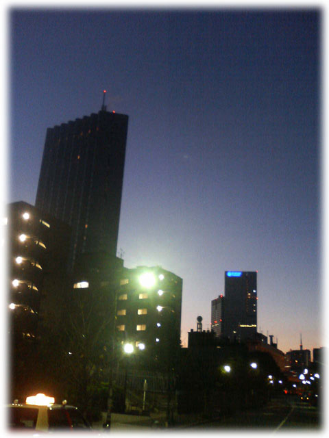 061204_atAkasaka.jpg