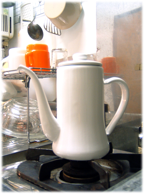 080512_kettle.jpg